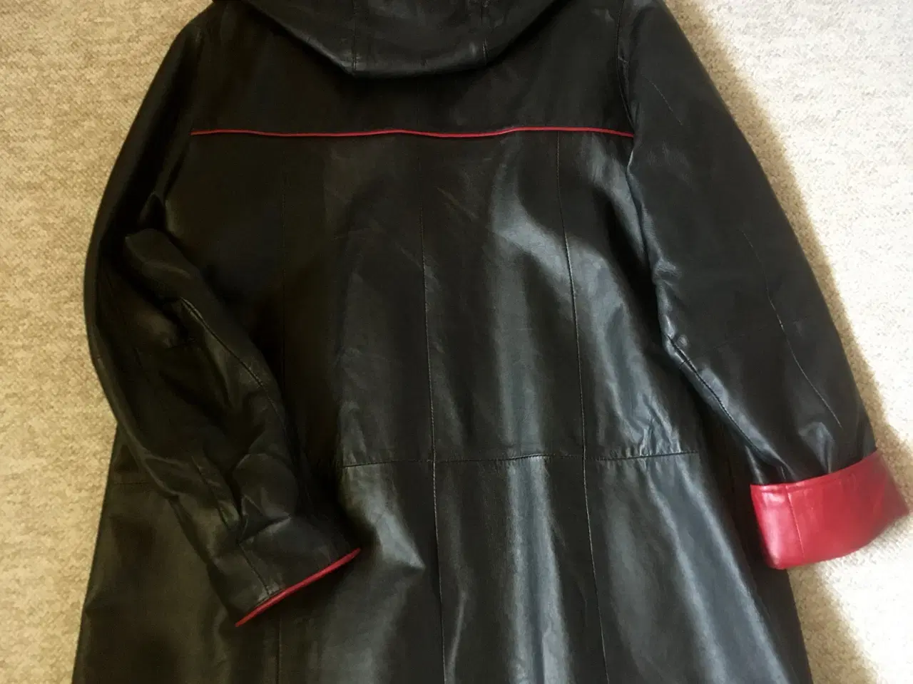 Billede 6 - Skindfrakke 3/4 lang i blød lammeskind