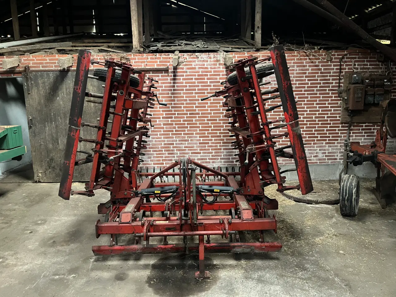 Billede 3 - Såbedsharve 54 tænder, hydraulisk opklap