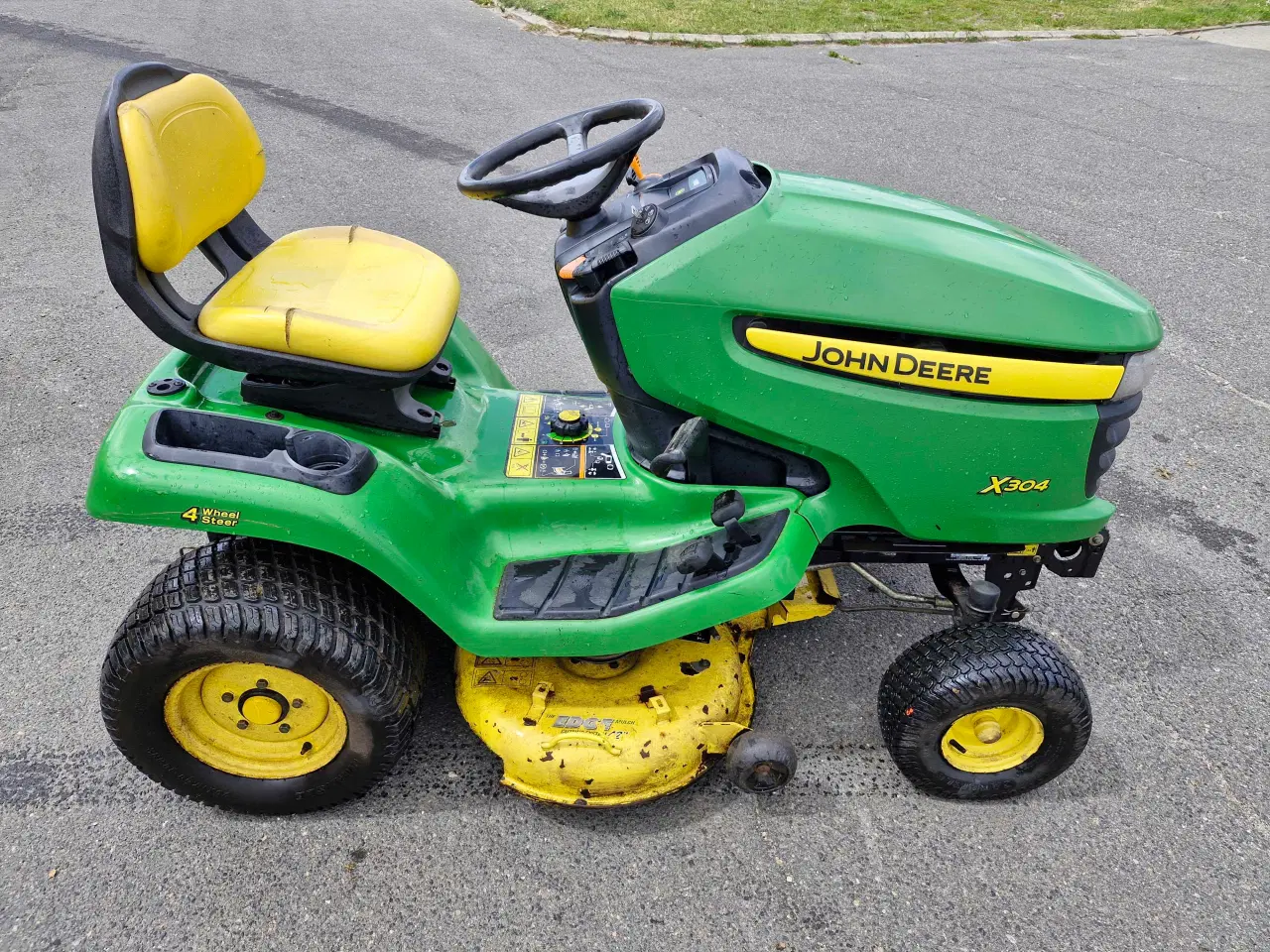 Billede 4 - John Deere X304 m. 42" bagudkast ENGROS.