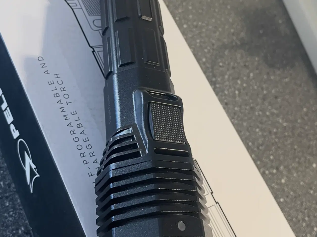 Billede 5 - PELI TAKTICAL FLASHL.helt magen til Politiets 😉