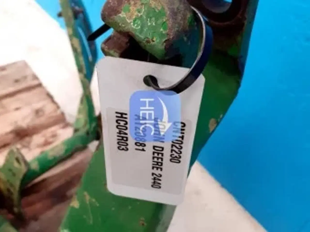 Billede 6 - John Deere 2440 Liftdæksel AT20881