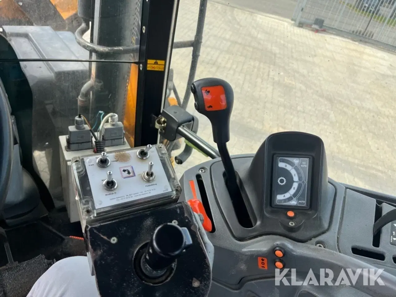 Billede 12 - Traktor New Holland TS115A