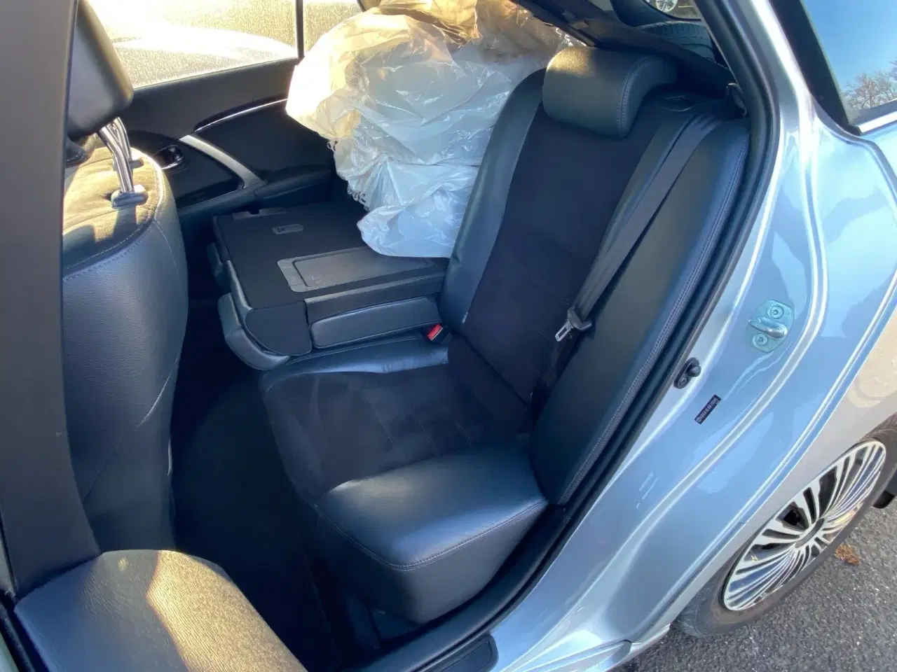 Billede 12 - Toyota Avensis 2,0 D-4D DPF T2 Premium 124HK Stc 6g