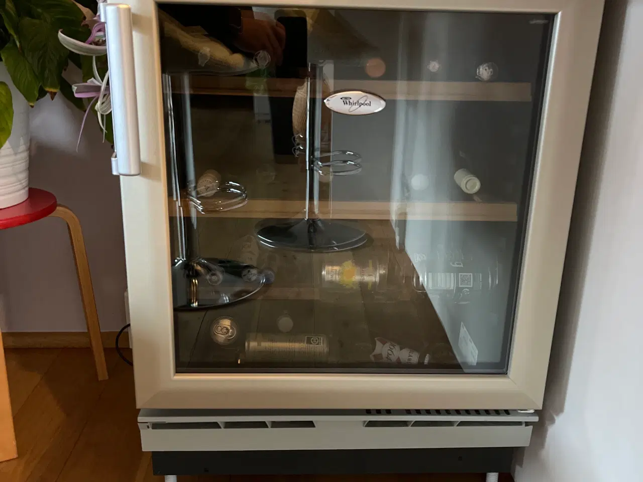 Billede 4 - Whirlpool vinkøleskab med plads til 33 flasker 