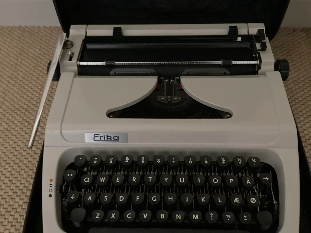 Billede 1 - Fin skrivemaskine 