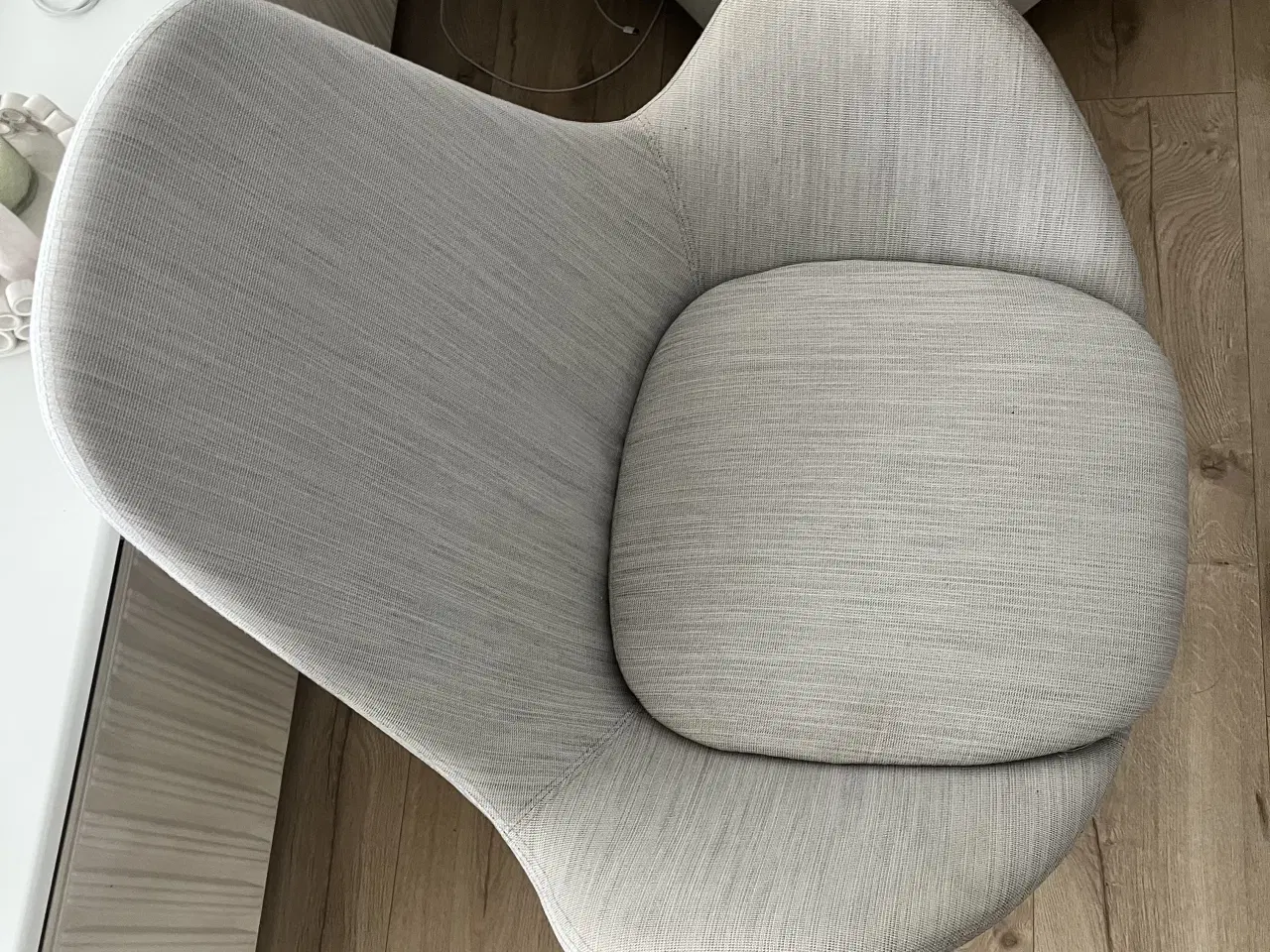 Billede 2 - Lys sofa + matchende lænestol 