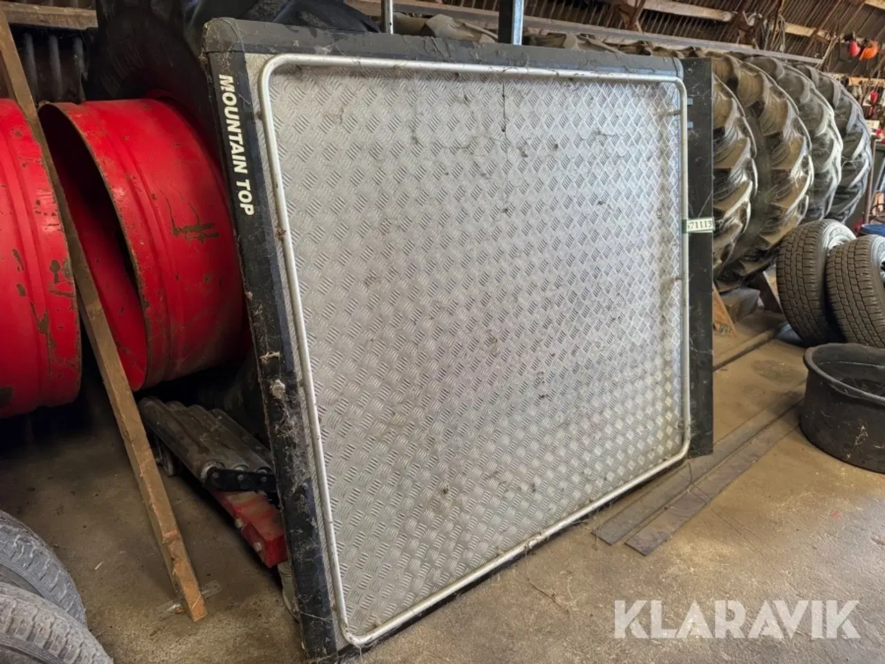 Billede 2 - Bagsmæk til Toyota Hilux