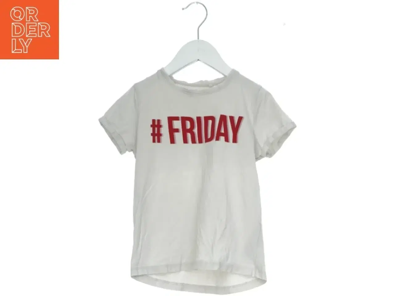 Billede 1 - Hvid T-shirt med 'FRIDAY' tryk fra Name It (str. 128)