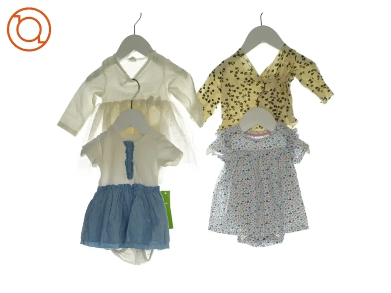 Billede 1 - Tre Kjoler og en binde bluse (Str. 56)