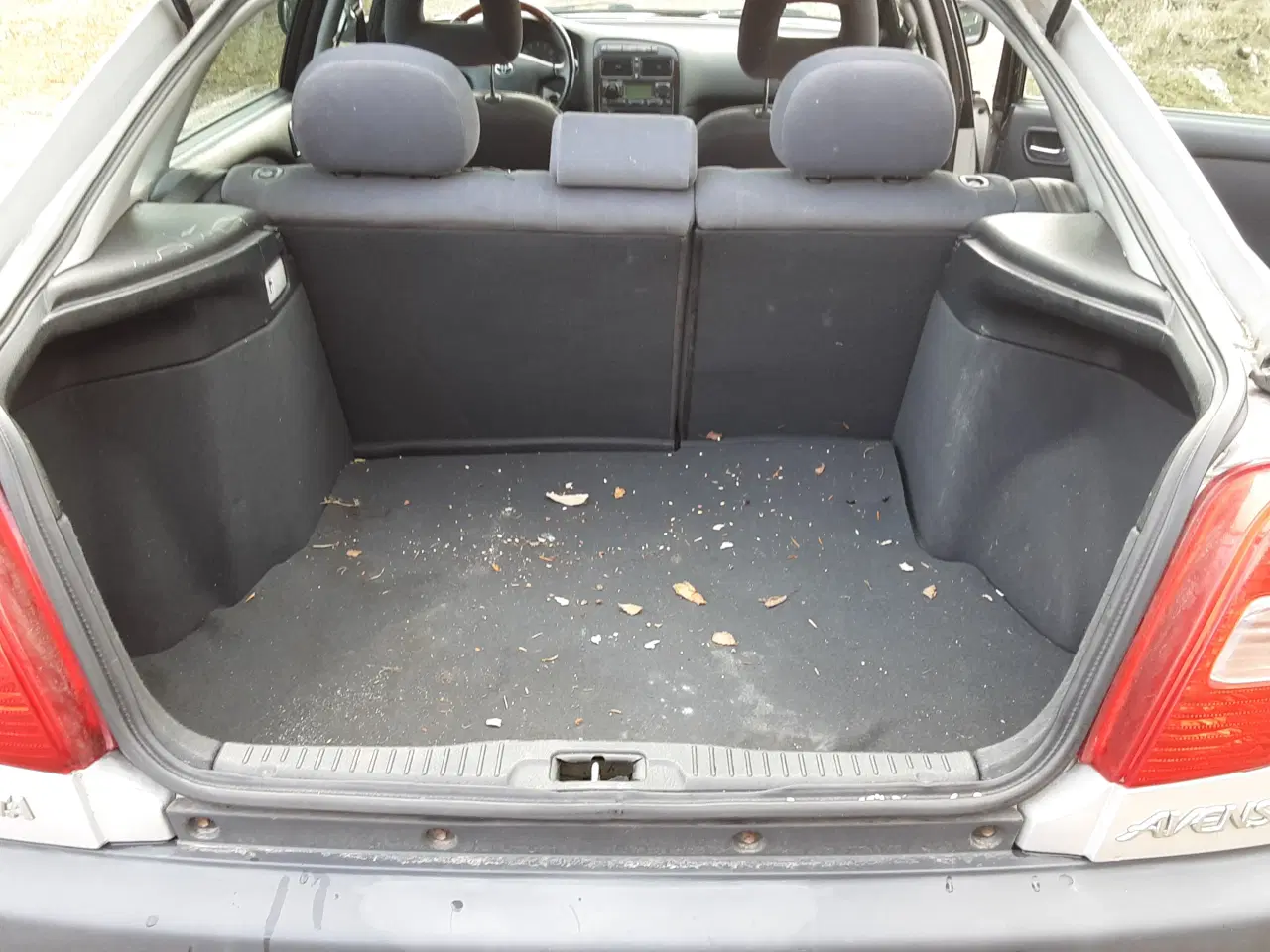 Billede 7 - Toyota avensis skade