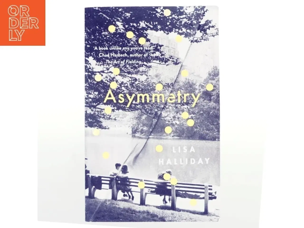 Billede 1 - Asymmetry af Lisa Halliday (Bog)