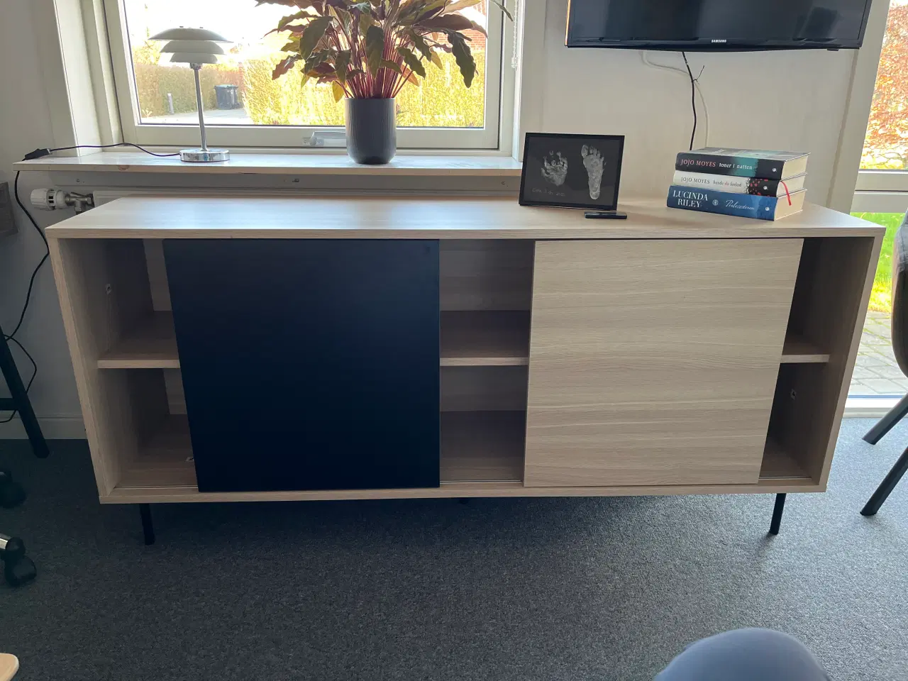 Billede 1 - Skænk/ reol fra Jysk