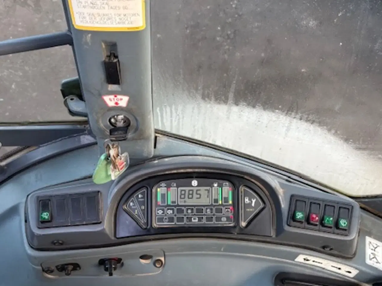 Billede 14 - New Holland NH 95 4-PS. MEKANISK HURTIGSKIFT FOR OG BAG