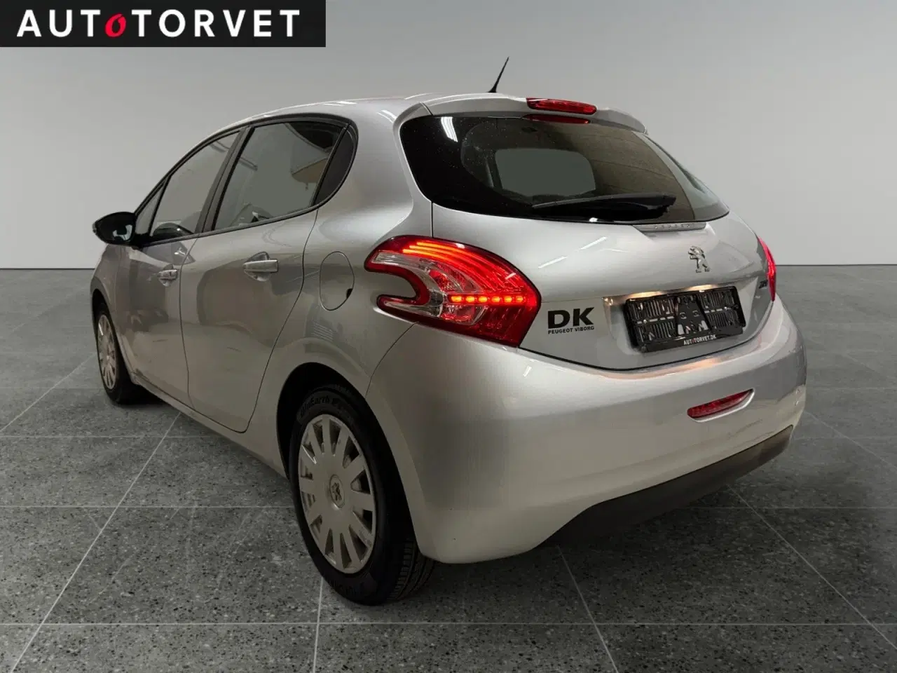 Billede 4 - Peugeot 208 1,2 VTi 82 Active Navigator