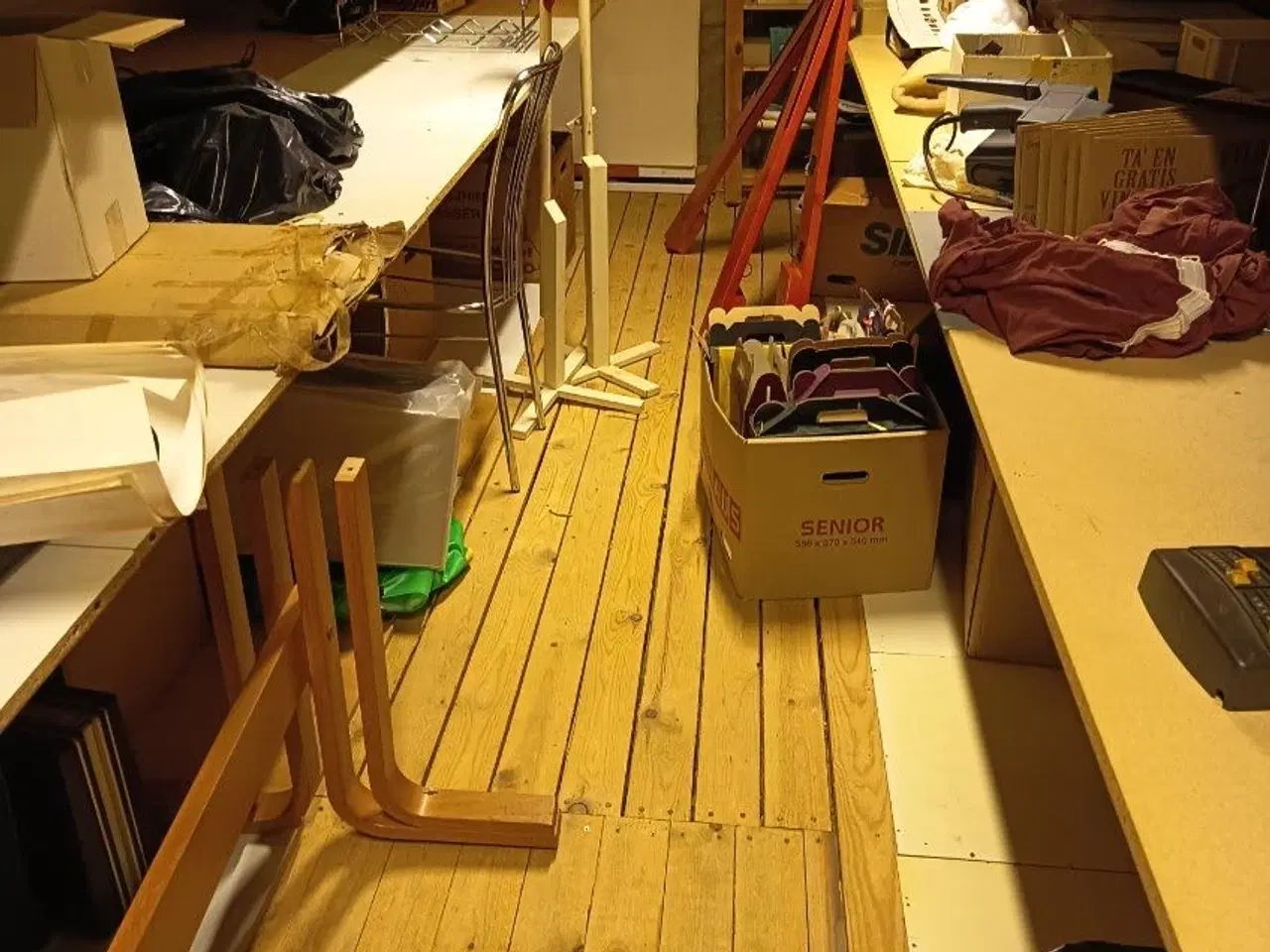 Billede 8 - En masse fra huset jeg skal af med 