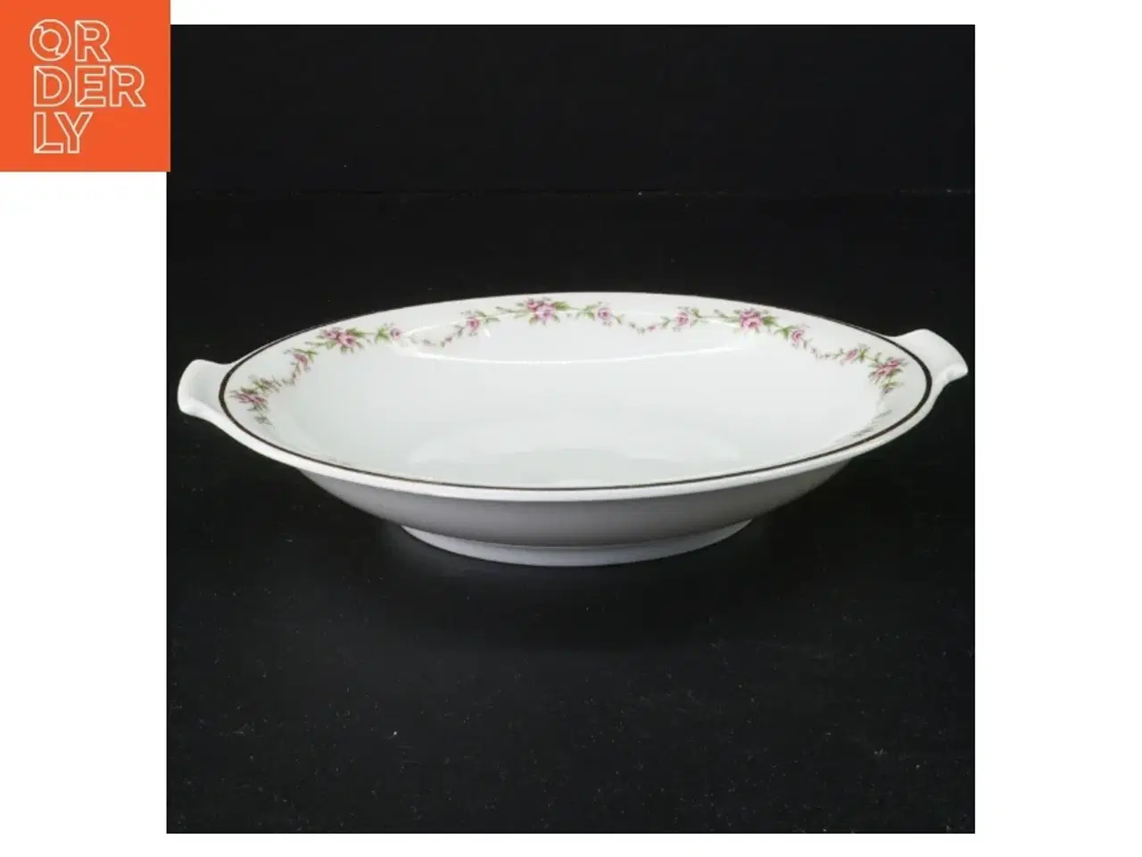 Billede 2 - Hvidt porcelænsfad fra Benedikte (str. Diameter 19 cm)