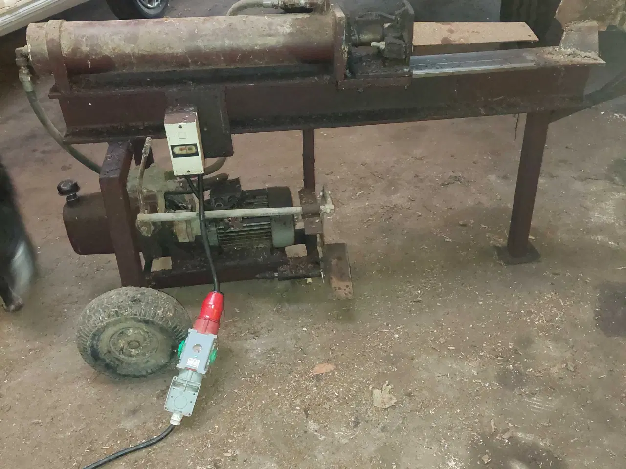 Billede 1 - Kraftig brændekløver sælges