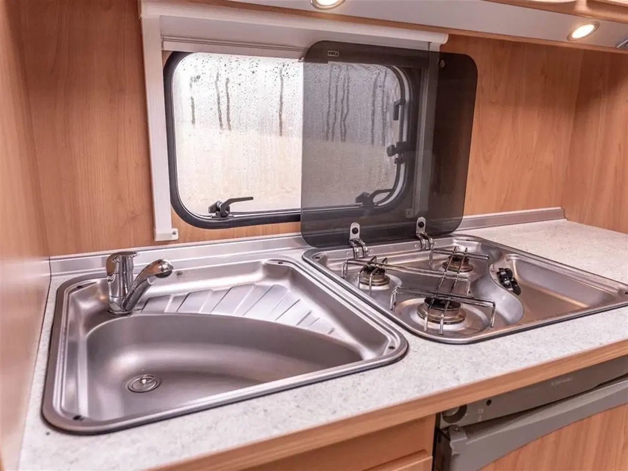 Billede 8 - 2003 - Bürstner Ventana 550 TK Stor og flot familievogn