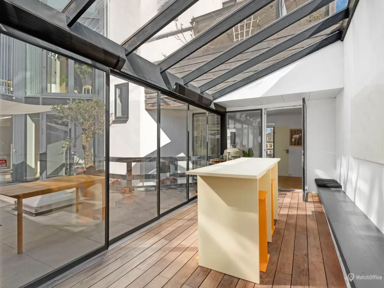 Billede 9 - EKSKLUSIVE LEJEMÅL VED FREDERIKSBERG HAVE KONTOR / KLINIK / SHOWROOM M.M.