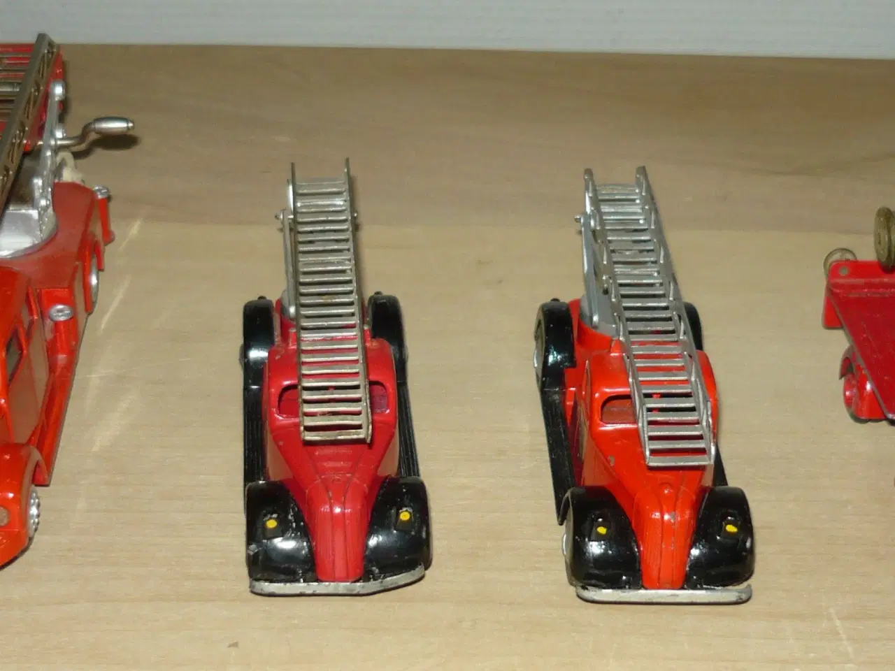 Billede 2 -  Originale Brandbiler pr. stk.