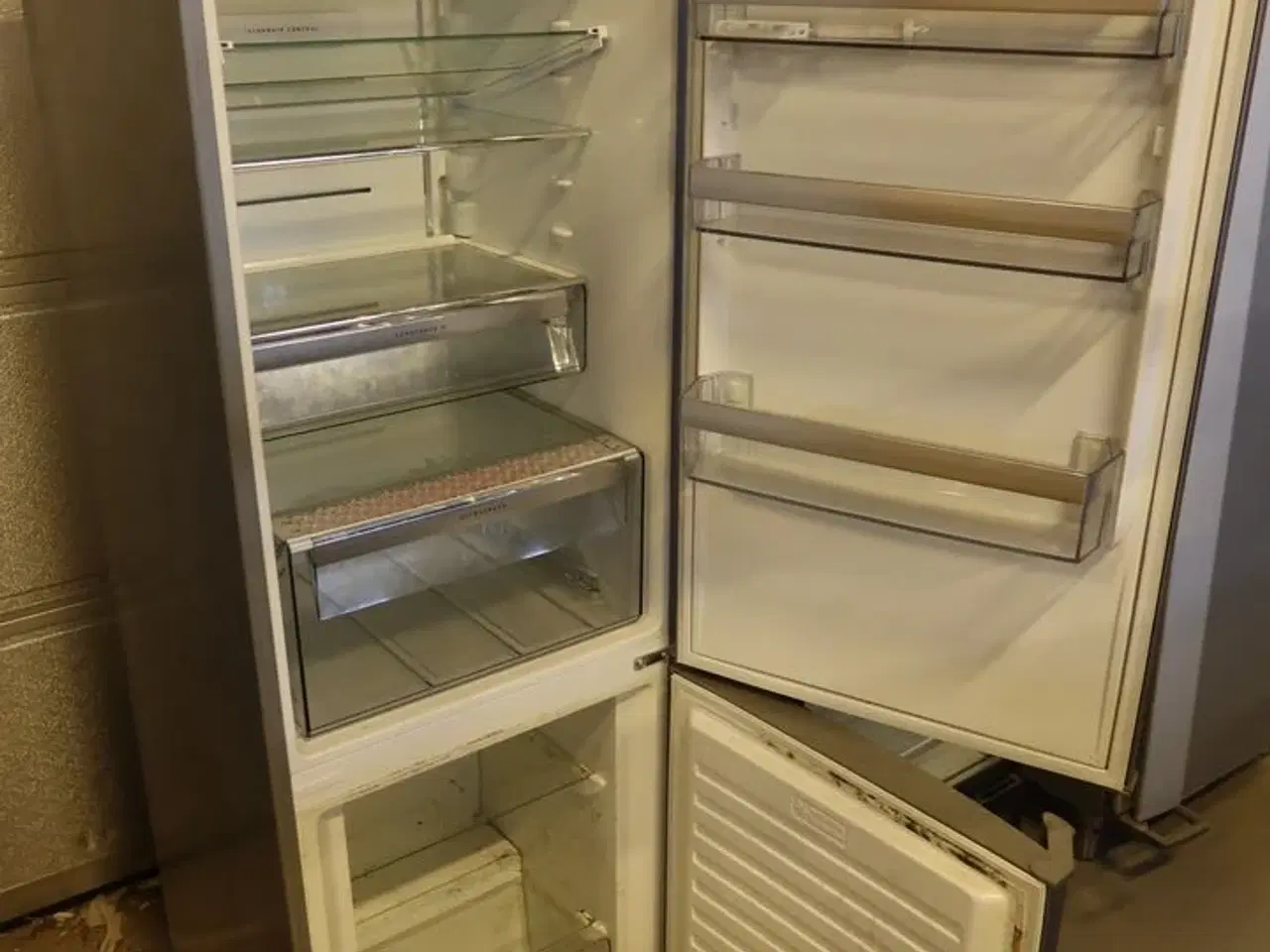 Billede 2 - Køle-/Fryseskab AEG RCB6376BKX