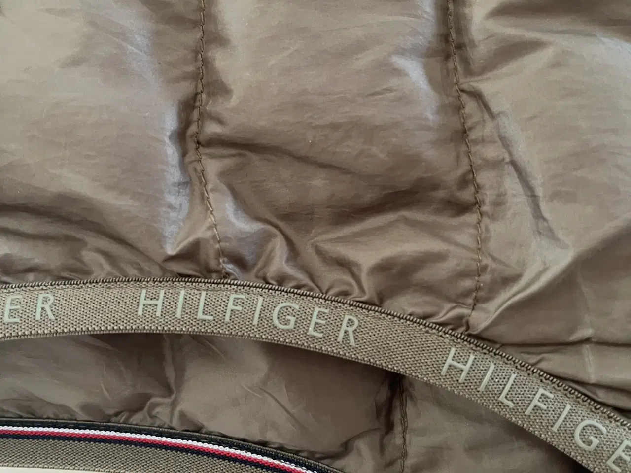 Billede 6 - Tommy Hilfiger herre dun vest str. XL