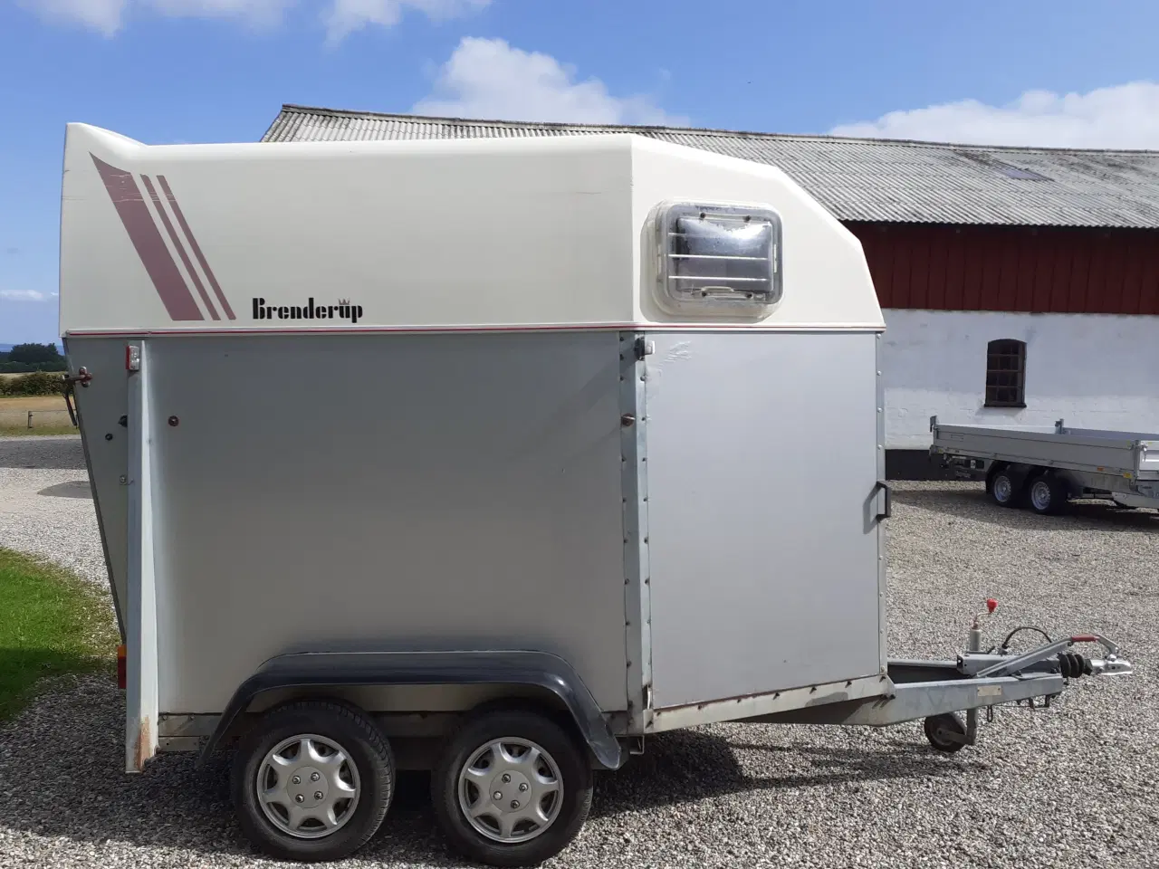 Billede 2 - Brenderup Hestetrailer 33 K Sølv år 1998