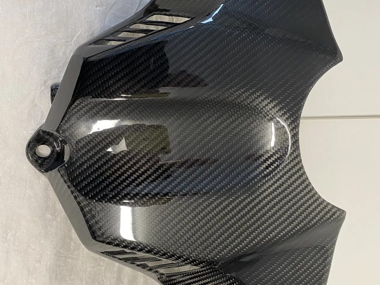 Billede 1 - Yamaha R1 Carbon Tank/Luftfilter Cover. 