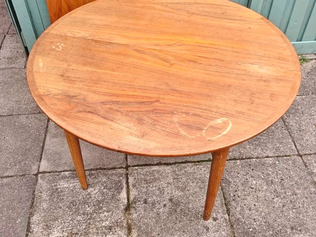 Billede 1 - Rundt spisebord i teak med to tillægsplader
