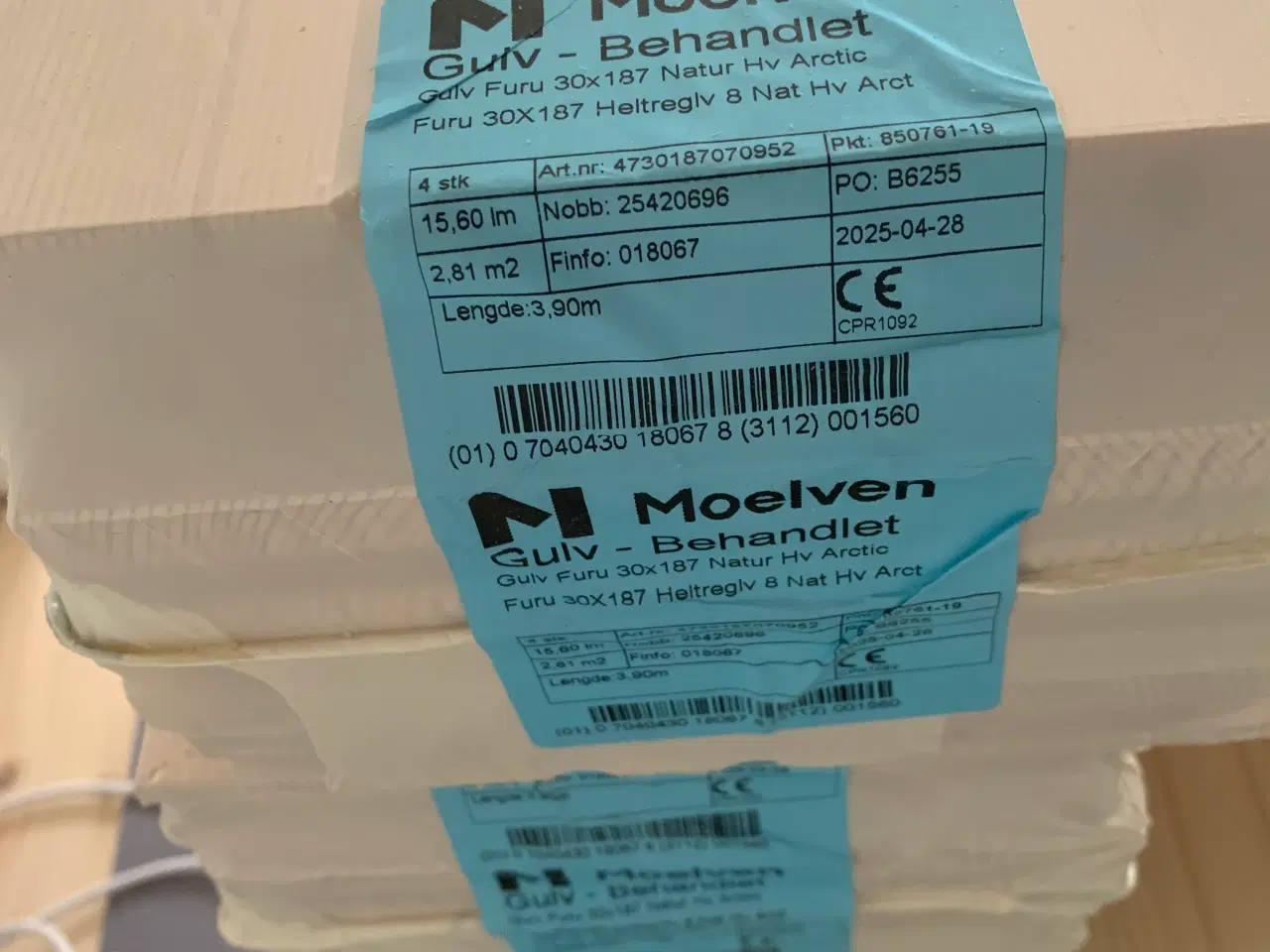 Billede 2 - Moelven, Plankegulv, Arctic Fyr, hvidpigmenteret