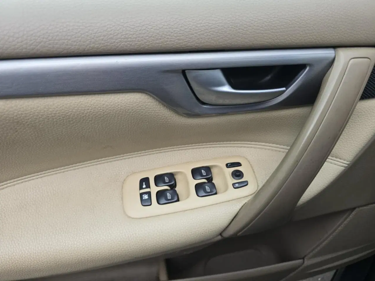 Billede 11 - Volvo V70 2,4 170 Momentum aut.