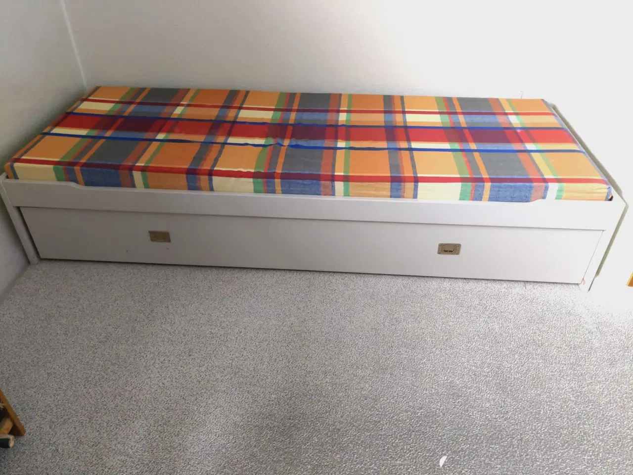 Billede 1 - Skibsbriks inkl. madras.