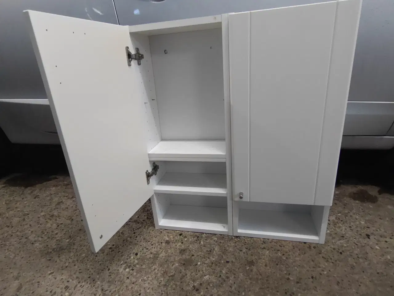 Billede 4 - Lille toiletskab hvid