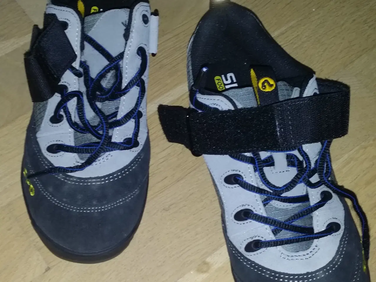 Billede 1 - Fritidssko 						225