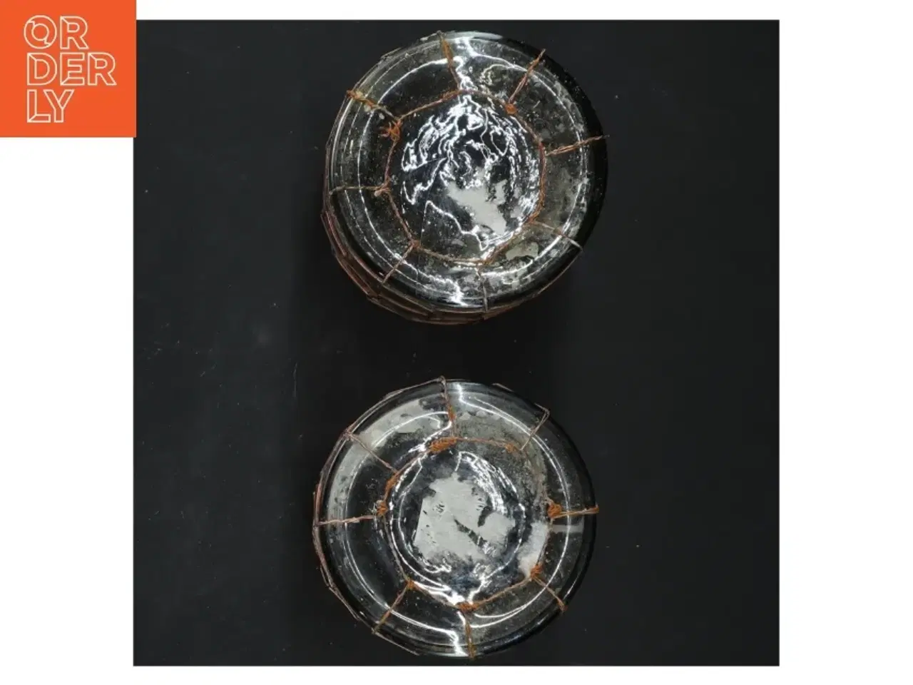 Billede 2 - To Rustikke glaskrukker med net (str. 10x8 cm)