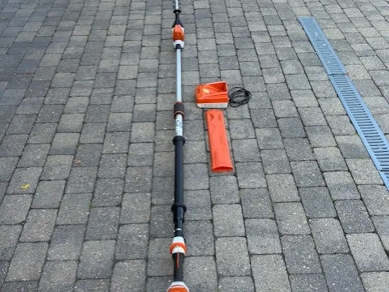 Billede 4 - Stihl HLA 86 teleskop hækkeklipper 36V