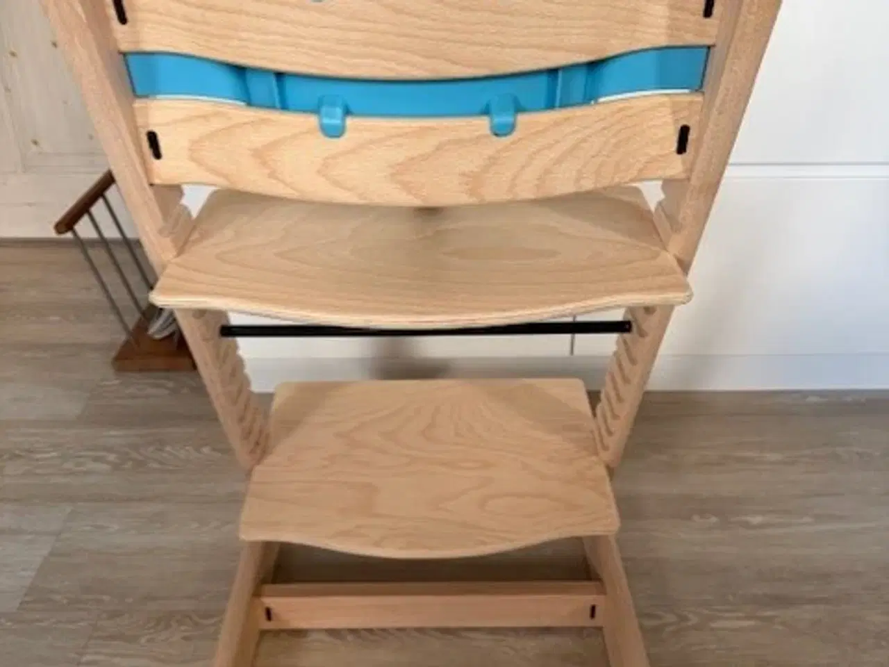 Billede 3 - Trip Trap Højstol NY MODEL i Massiv Bøg Lys Natur.