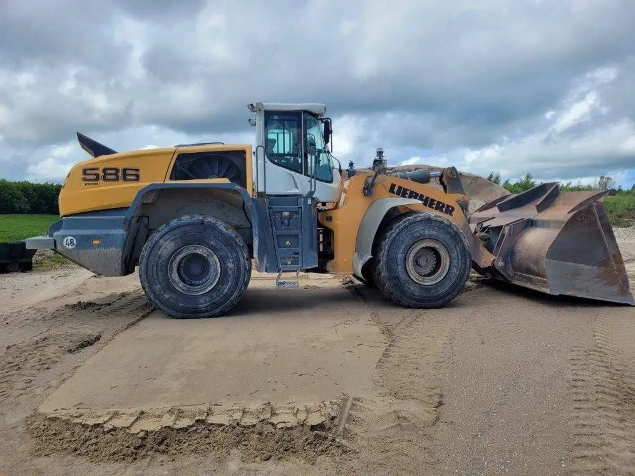 Billede 1 - Liebherr L 586