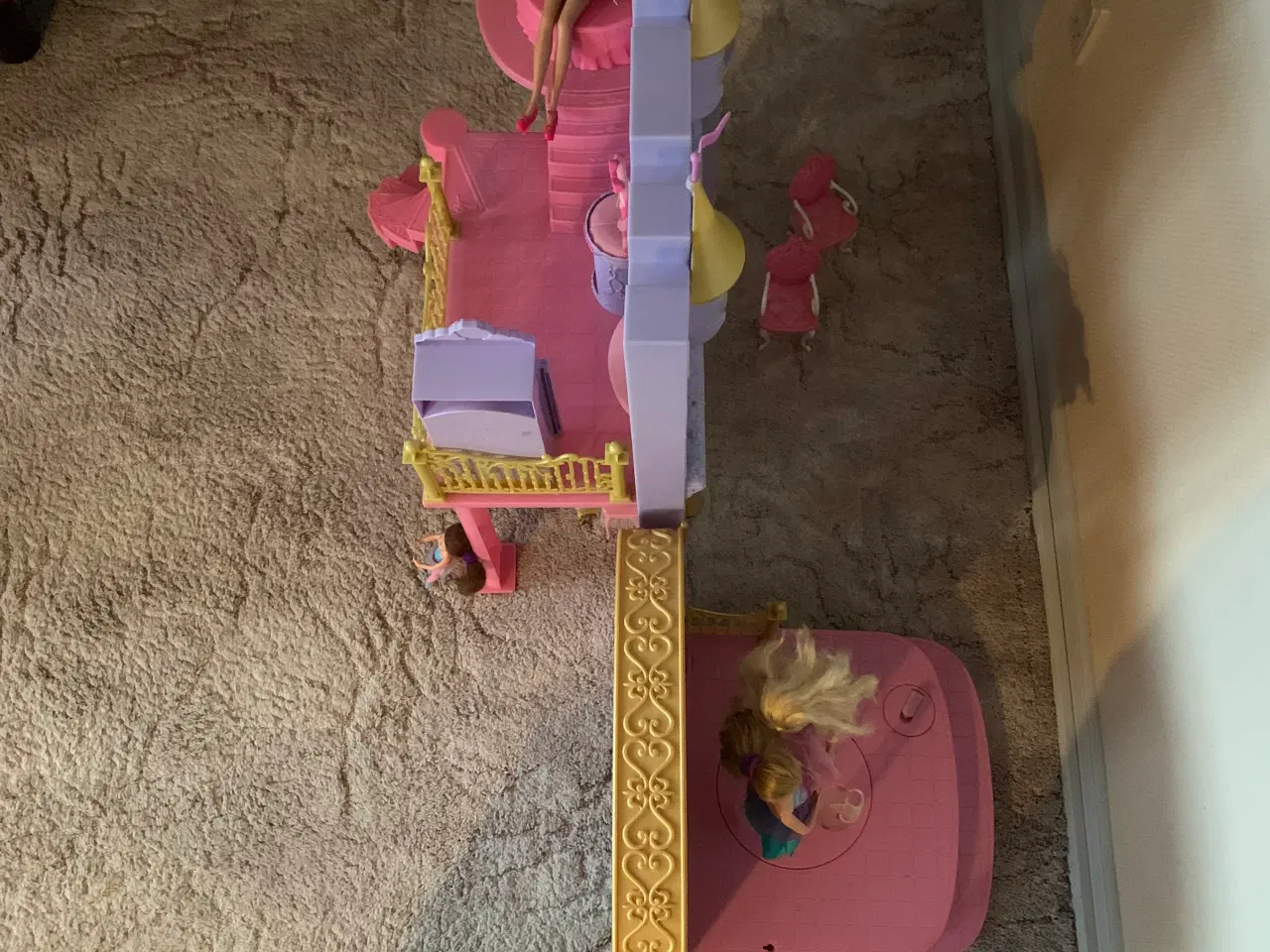 Billede 3 - Barbie slot
