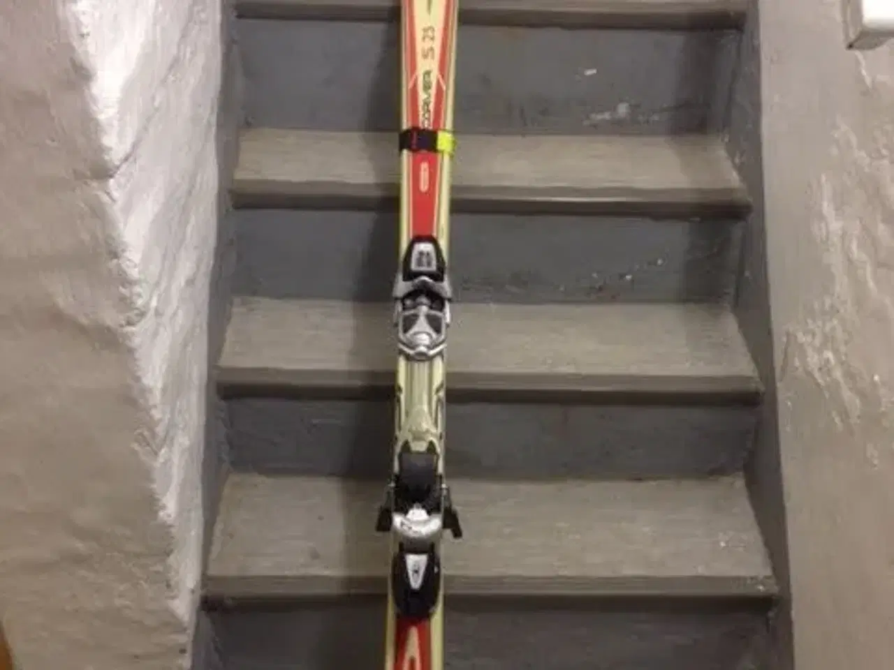 Billede 1 - Carving slalom ski  længde 175 cm