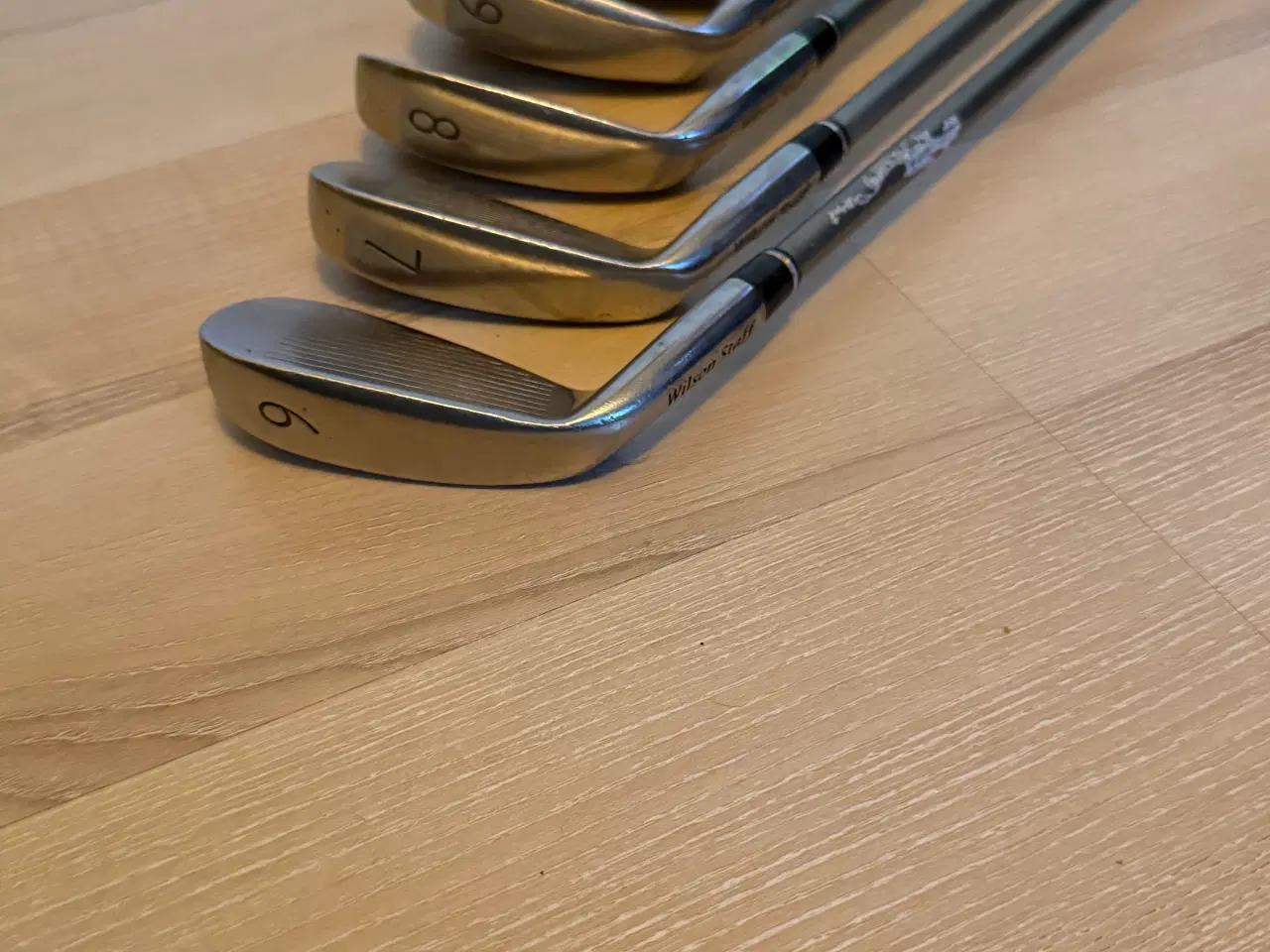 Billede 6 - Wilson staff luxe damesæt inkl putter