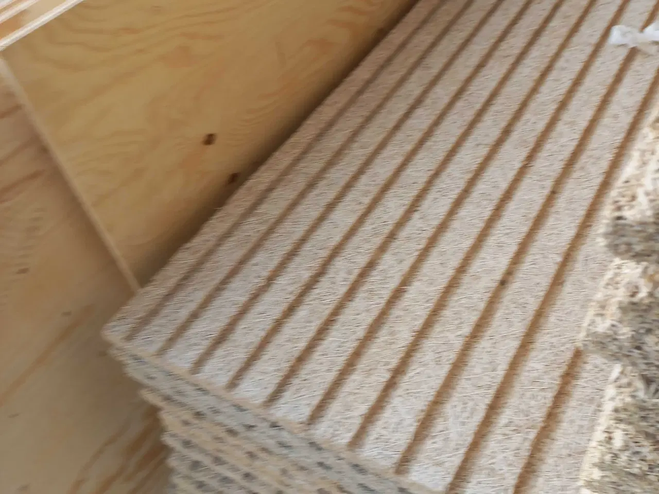 Billede 1 - Troldtex med spor