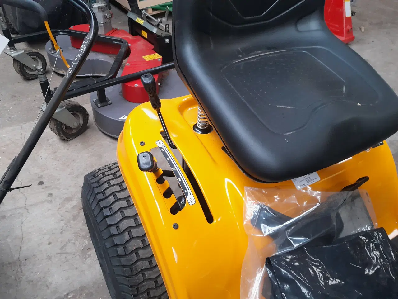 Billede 4 - Havtraktor Cub Cadet LT2 - 92 cm