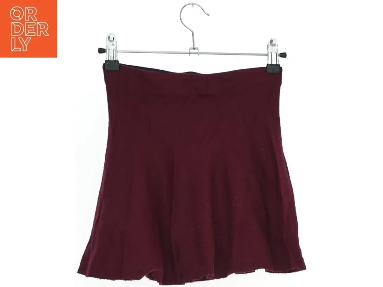 Billede 2 - Bordeaux nederdel fra H&M (str. 122)