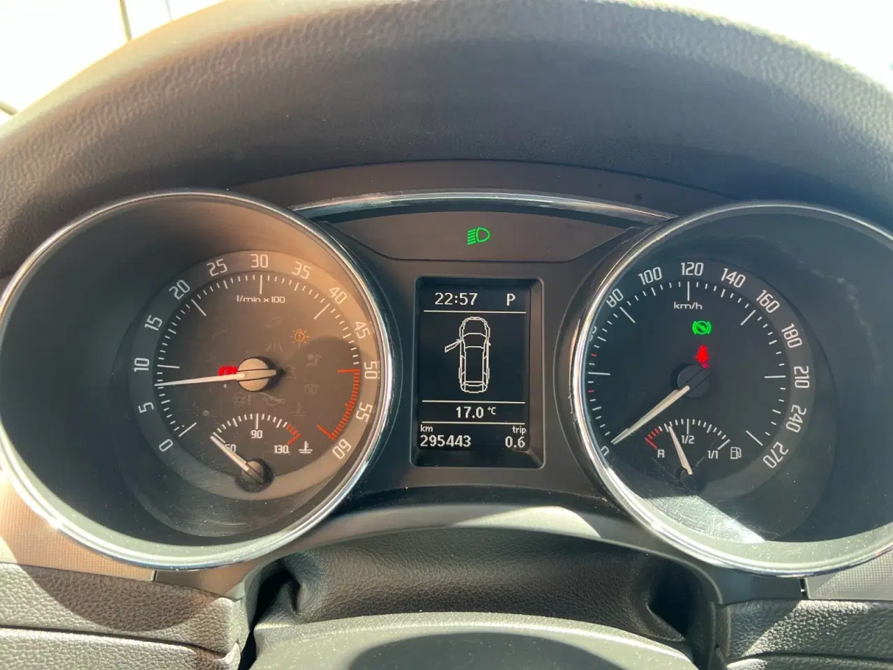 Billede 14 - Skoda Superb 2,0 TDi 140 Elegance Combi DSG