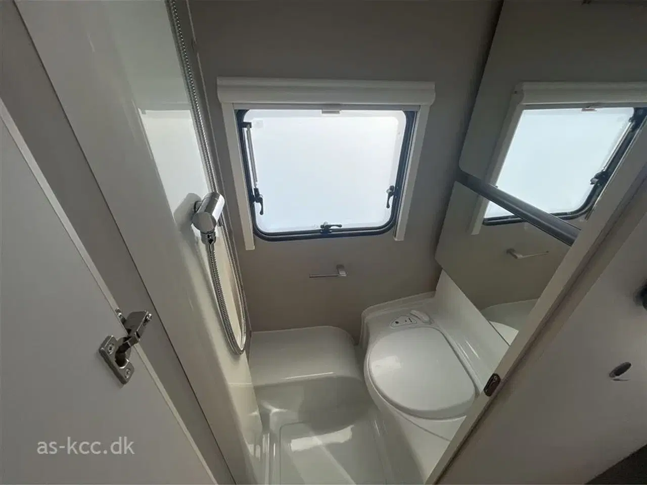 Billede 8 - 2021 - Adria Adora 502 UL   Adria Adora 502 UL enkelte senge