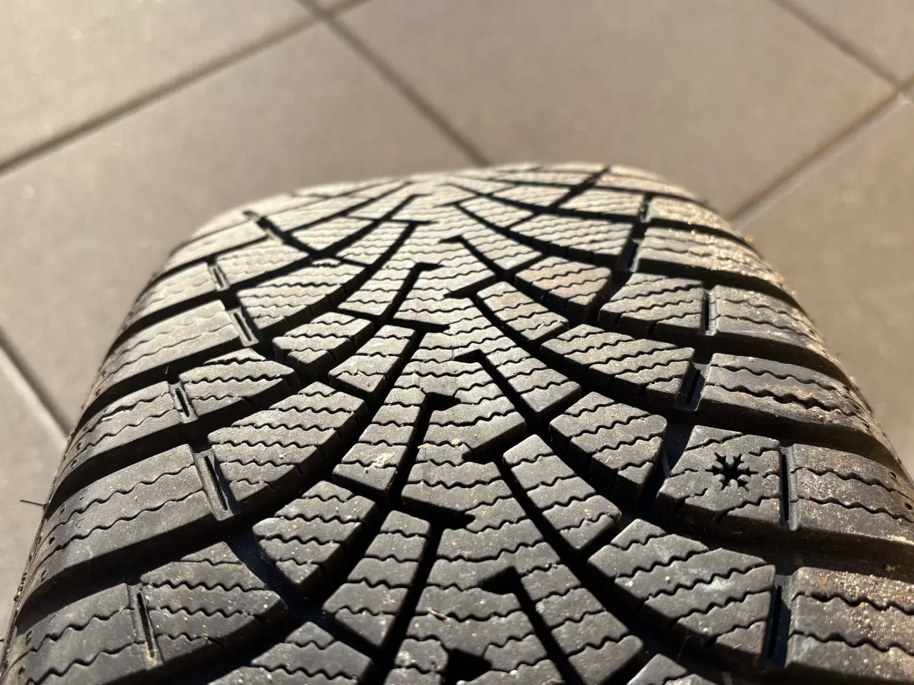 Billede 3 - Skoda Octavia, Alu fælge med vinterdæk