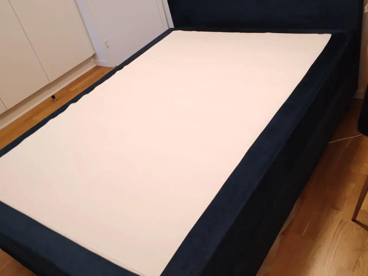 Billede 1 - Seng 140×200. 