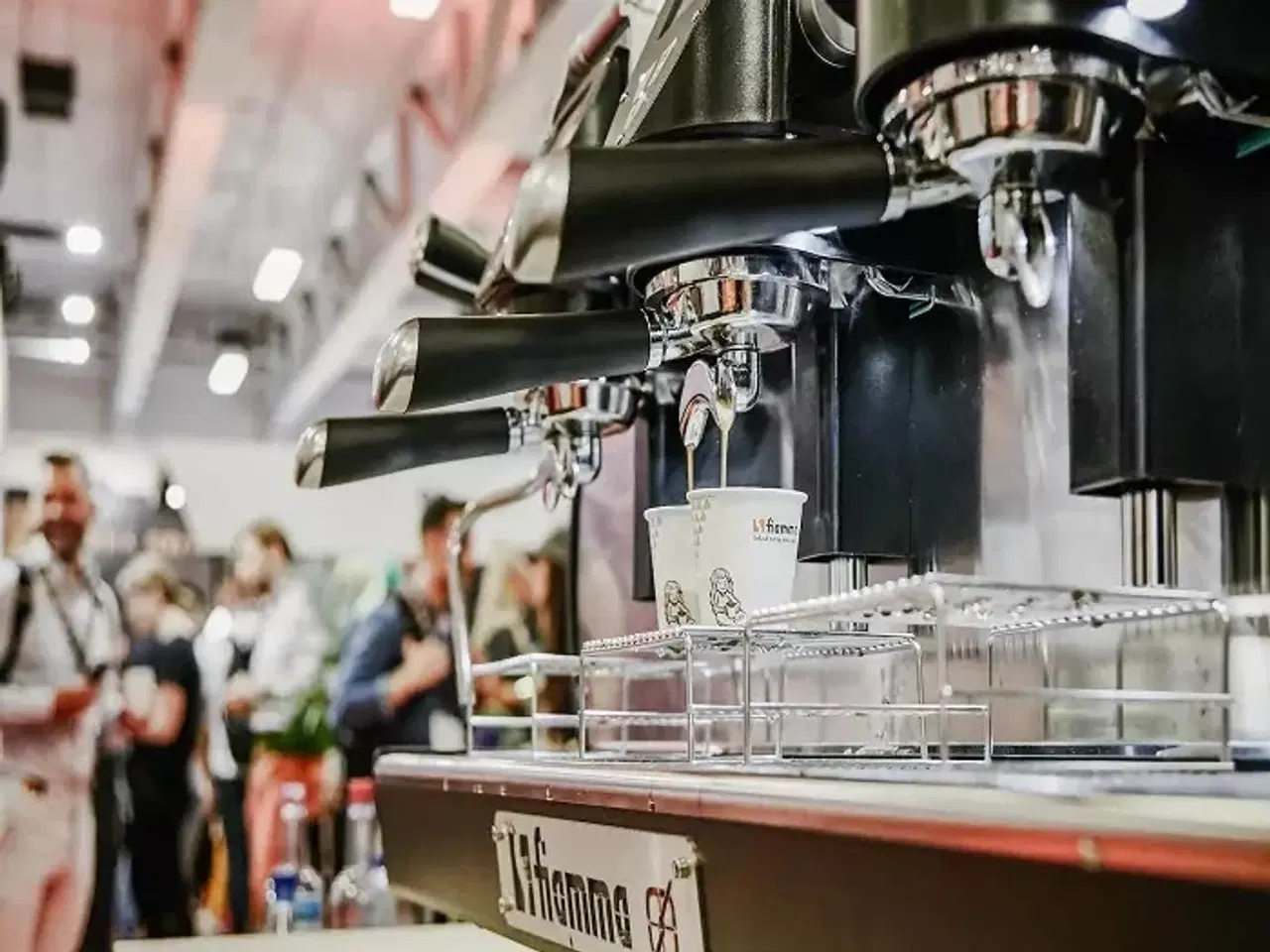 Billede 2 - Professionel 2-gruppes espressomaskine