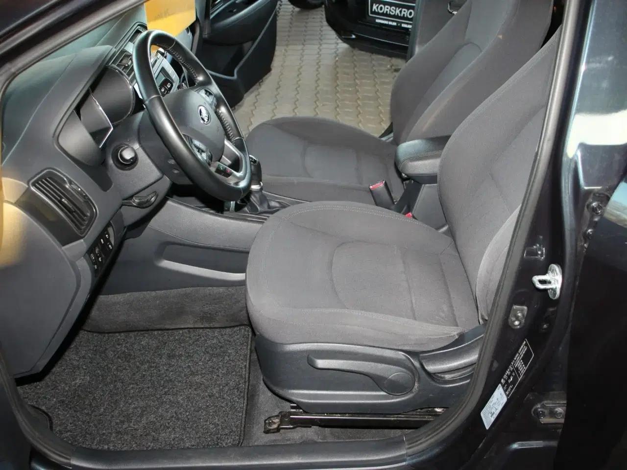 Billede 10 - Kia Rio 1,4 CVVT Attraction+